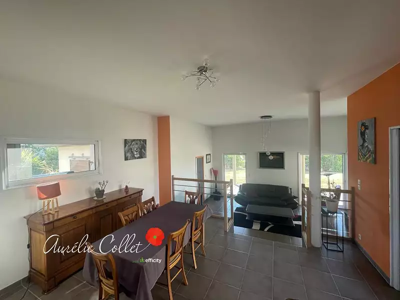 Maison, 112 m²