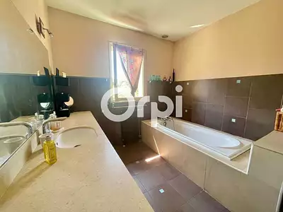 Maison, 137 m²