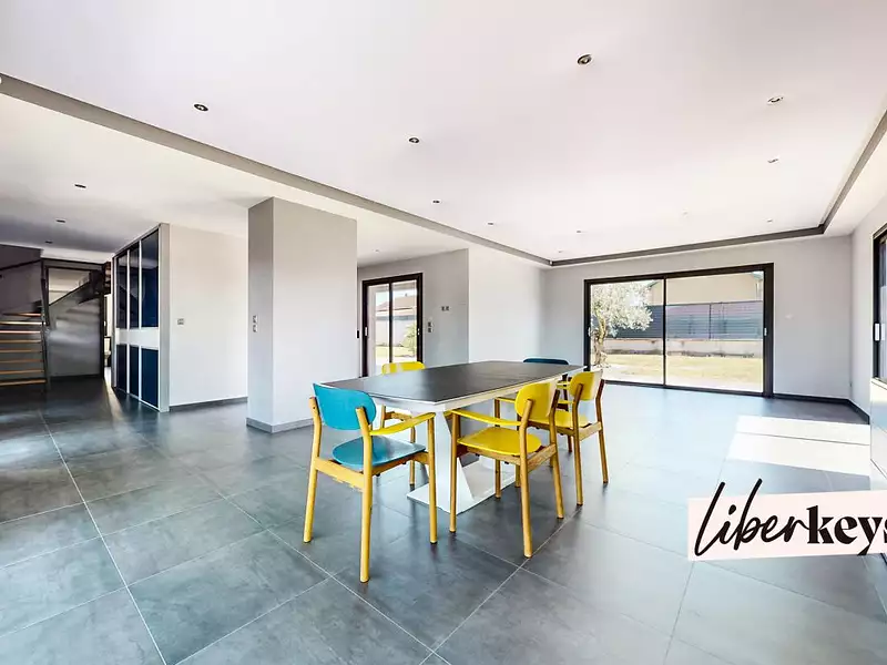 Maison, 214 m²