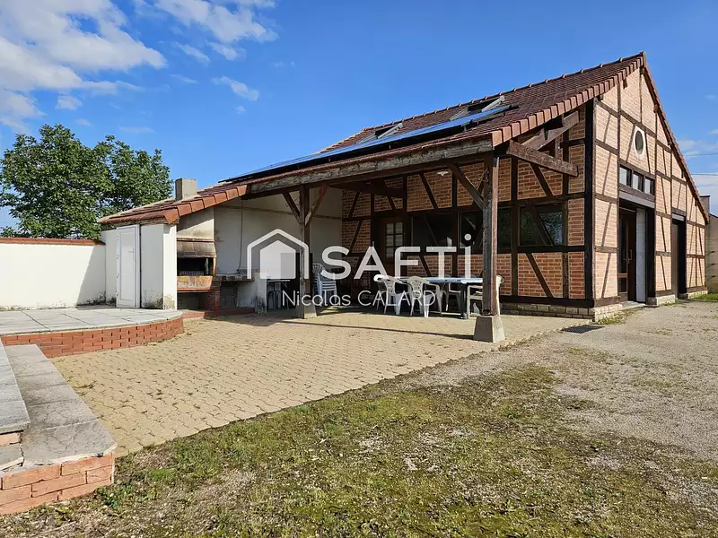 Maison, 240 m²