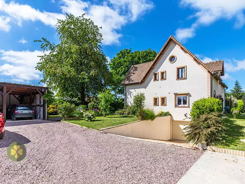 Maison, 215 m²