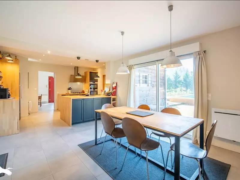 Maison, 191 m²