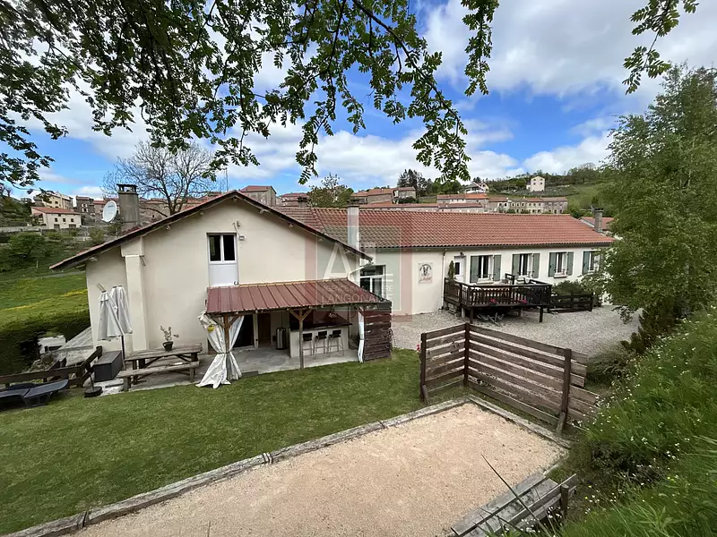 Maison, 375 m²