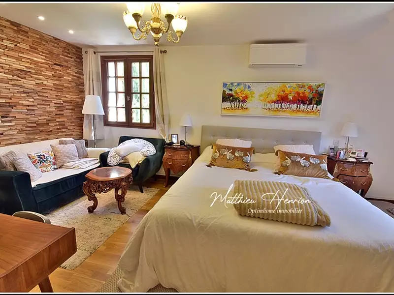 Maison, 185 m²