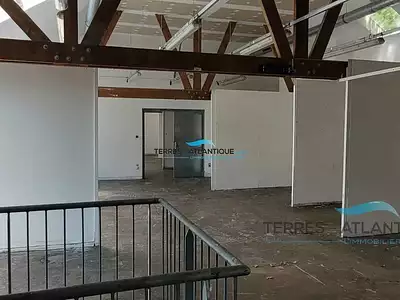 Immeuble, 1 200 m²