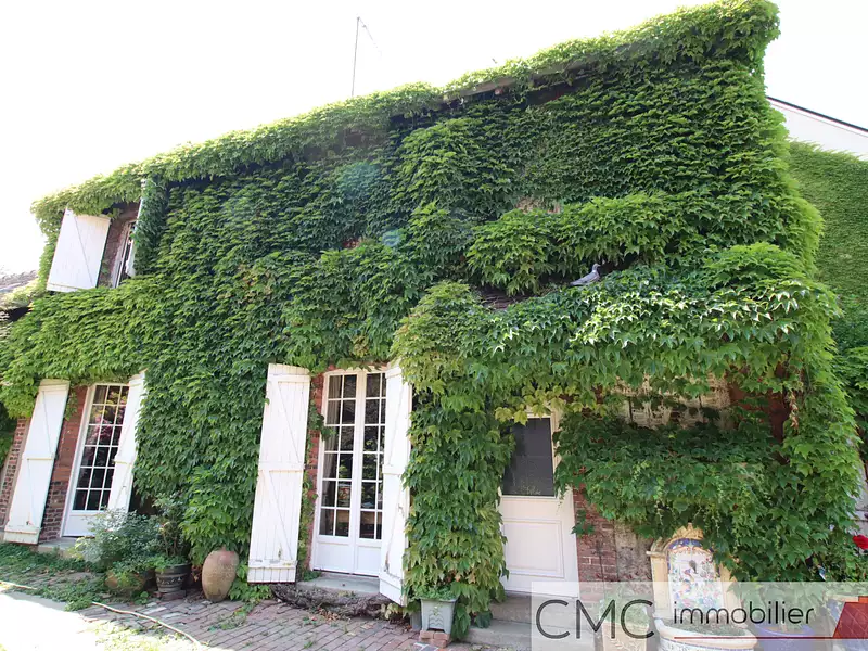 Maison, 236 m²