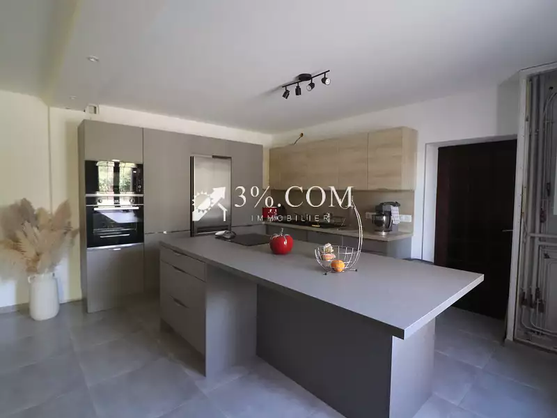 Maison, 160 m²