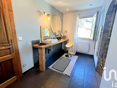 Maison, 250 m²