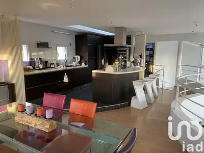 Maison, 242 m²