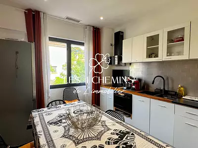 Maison, 200 m²