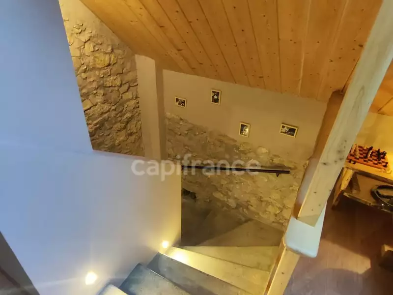 Maison, 290 m²
