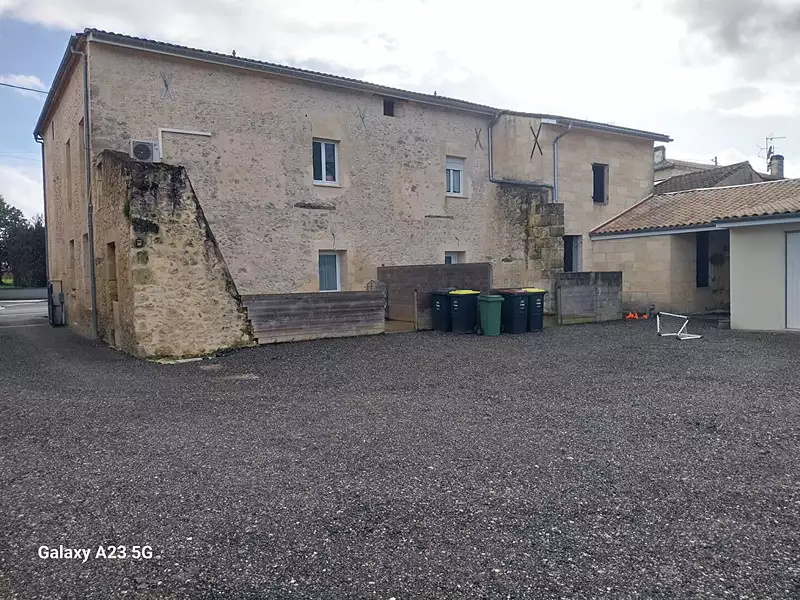 Maison, 389 m²