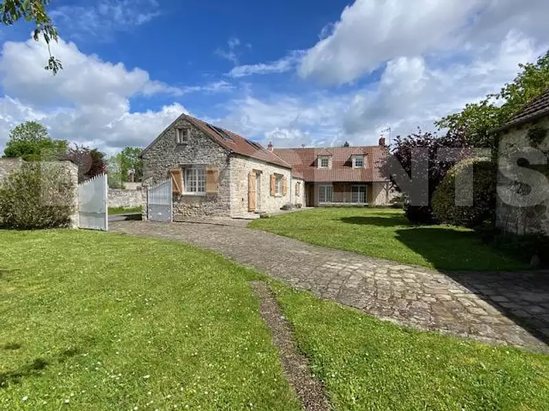 Maison, 210 m²