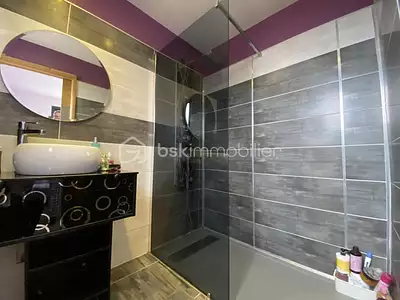 Maison, 260 m²