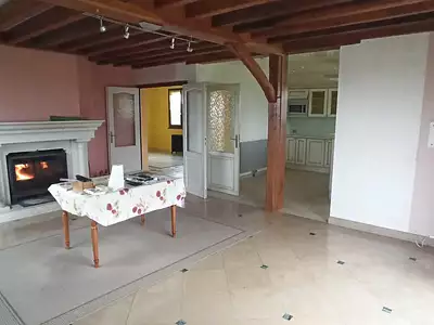 Maison, 230 m²