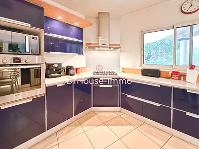Maison, 161 m²
