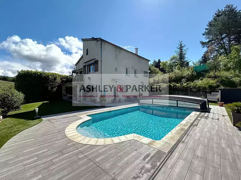 Maison, 135 m²