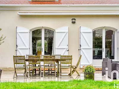 Maison, 300 m²