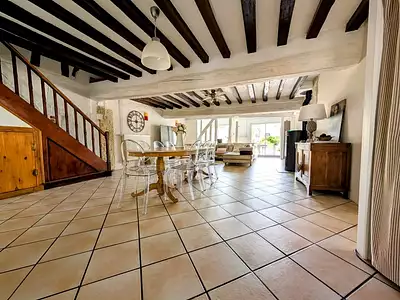 Maison, 220 m²