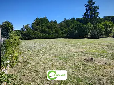 Terrain, 1 100 m²