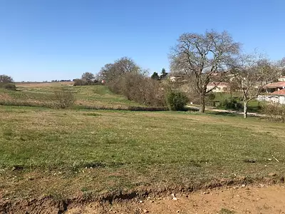 Terrain, 1 768 m²