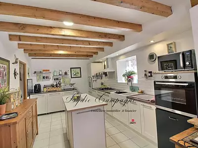 Maison, 185 m²