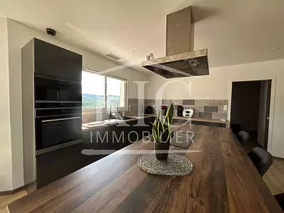 Maison, 180 m²