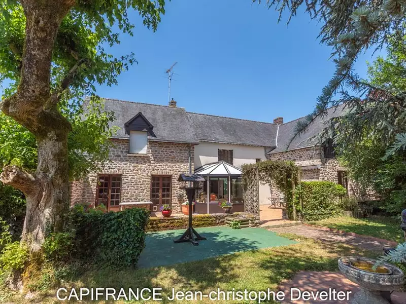 Maison, 250 m²