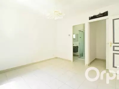 Maison, 220 m²