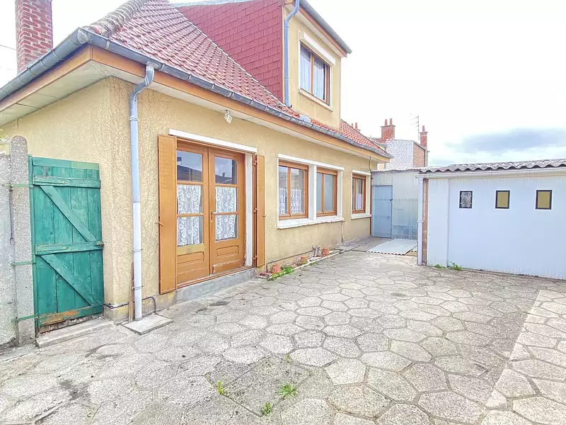 Maison, 83 m²