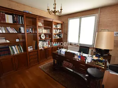 Maison, 257 m²