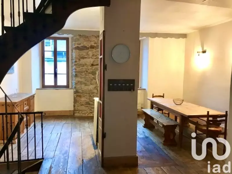 Maison, 240 m²