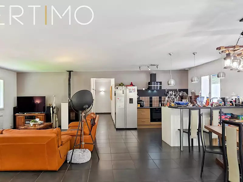 Maison, 242 m²