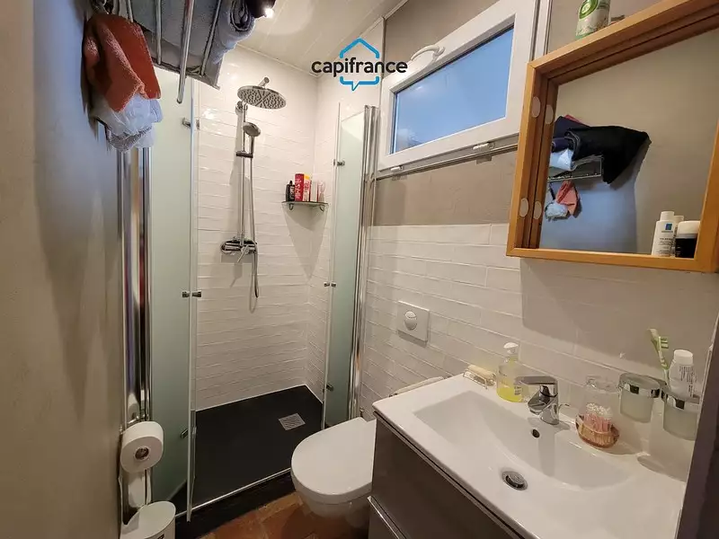 Maison, 252 m²