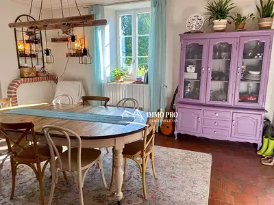 Maison, 250 m²
