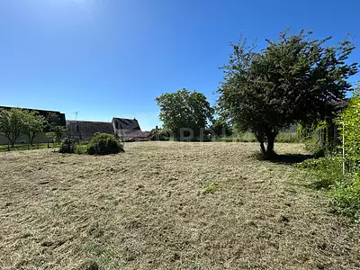 Terrain, 827 m²