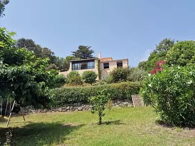 Maison, 263 m²