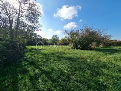Terrain, 2 000 m²