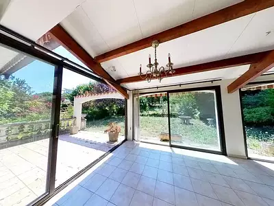 Maison, 180 m²