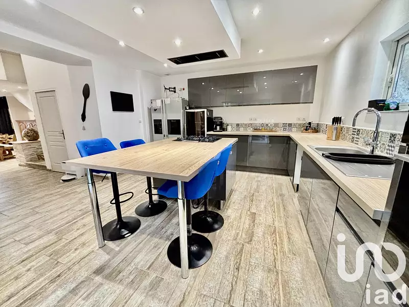 Maison, 180 m²