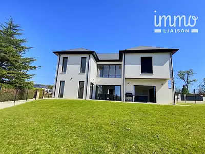 Maison, 210 m²