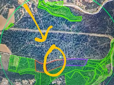 Terrain, 9 000 m²