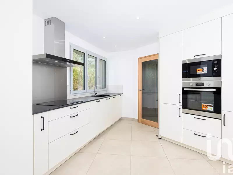 Maison, 145 m²