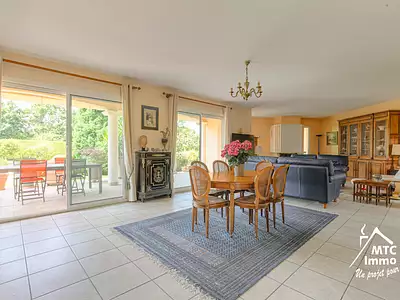 Maison, 195 m²