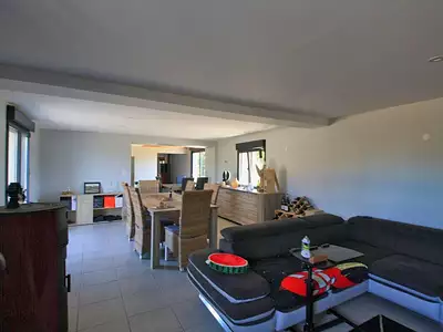 Maison, 167 m²