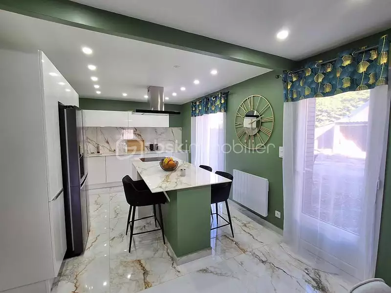 Immeuble, 300 m²