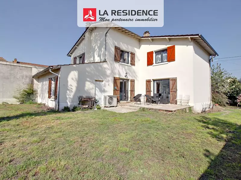 Maison, 156 m²