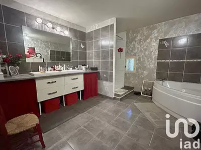 Maison, 163 m²