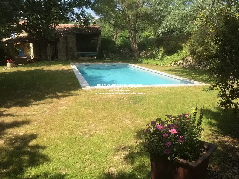 Maison, 300 m²