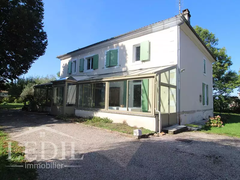Maison, 325 m²